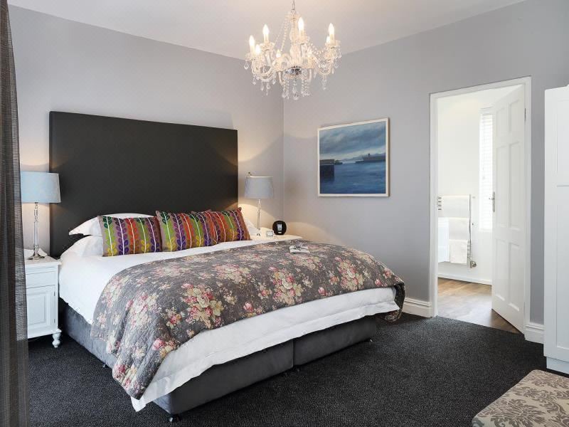 Photo of Bedroom in Three Anchor Bay