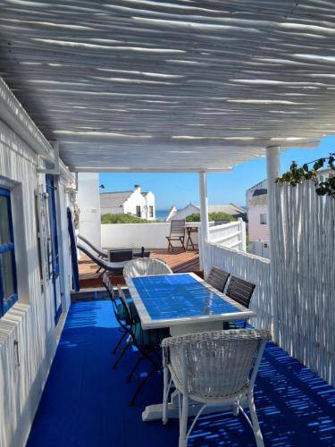 Photo of Others in Paternoster