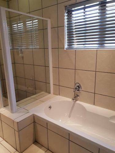 Photo of Bathroom in Oudtshoorn