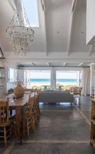 Photo of Others in Paternoster