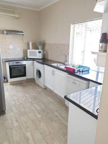 Photo of Kitchen in Knysna Central