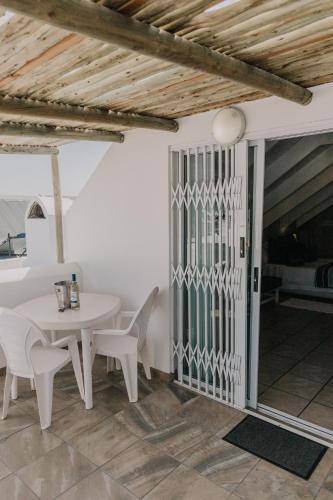 Photo of Others in Paternoster