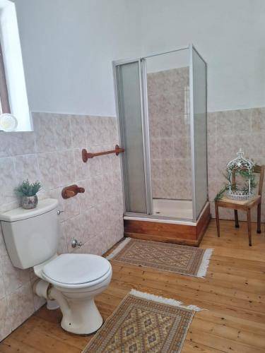 Photo of Bathroom in Strand