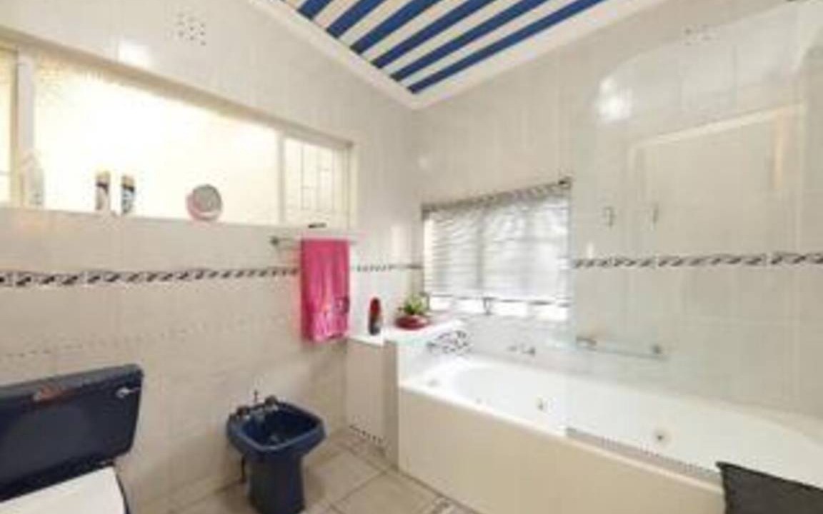 Photo of Bathroom in Plumstead