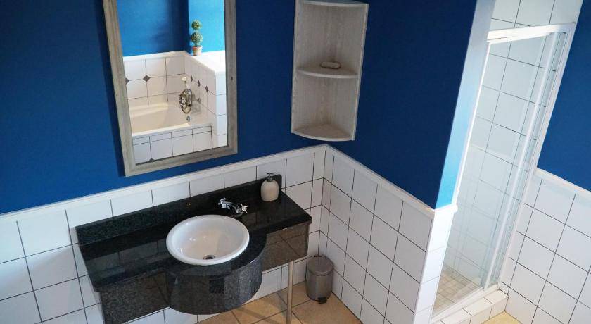 Photo of Bathroom in Pinnacle Point