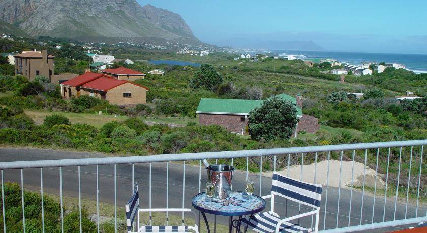 Photo of Patio Balcony in Betty's Bay