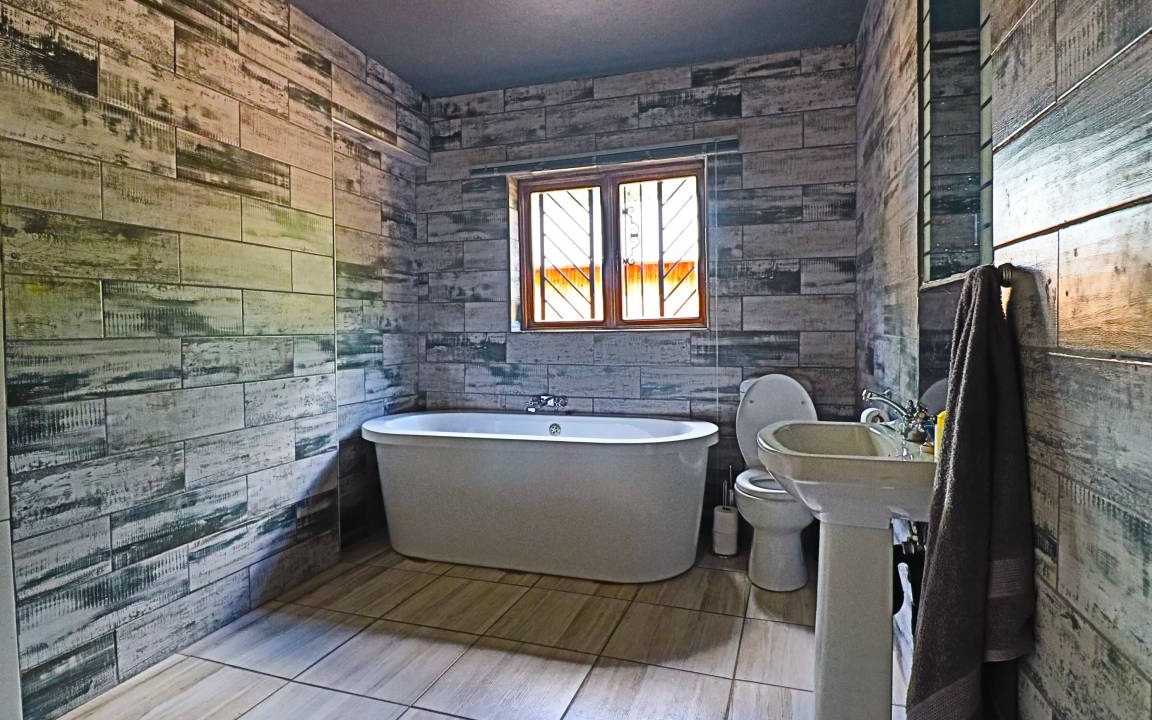 Photo of Bathroom in Marloth Park