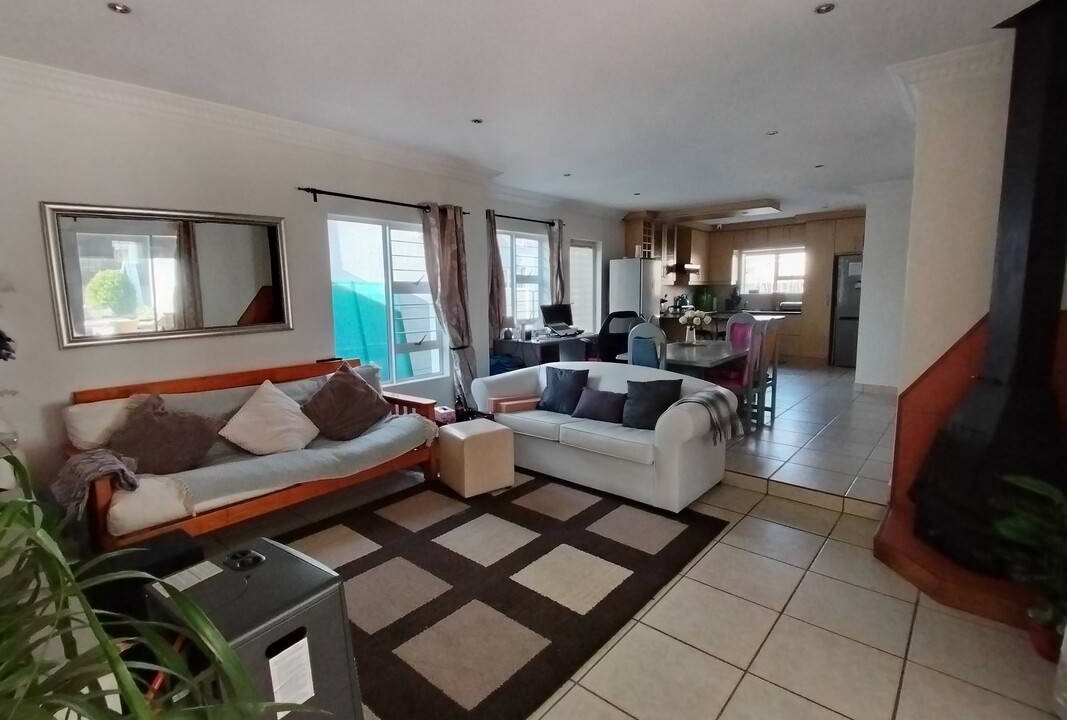 Photo of Livingroom in Parklands