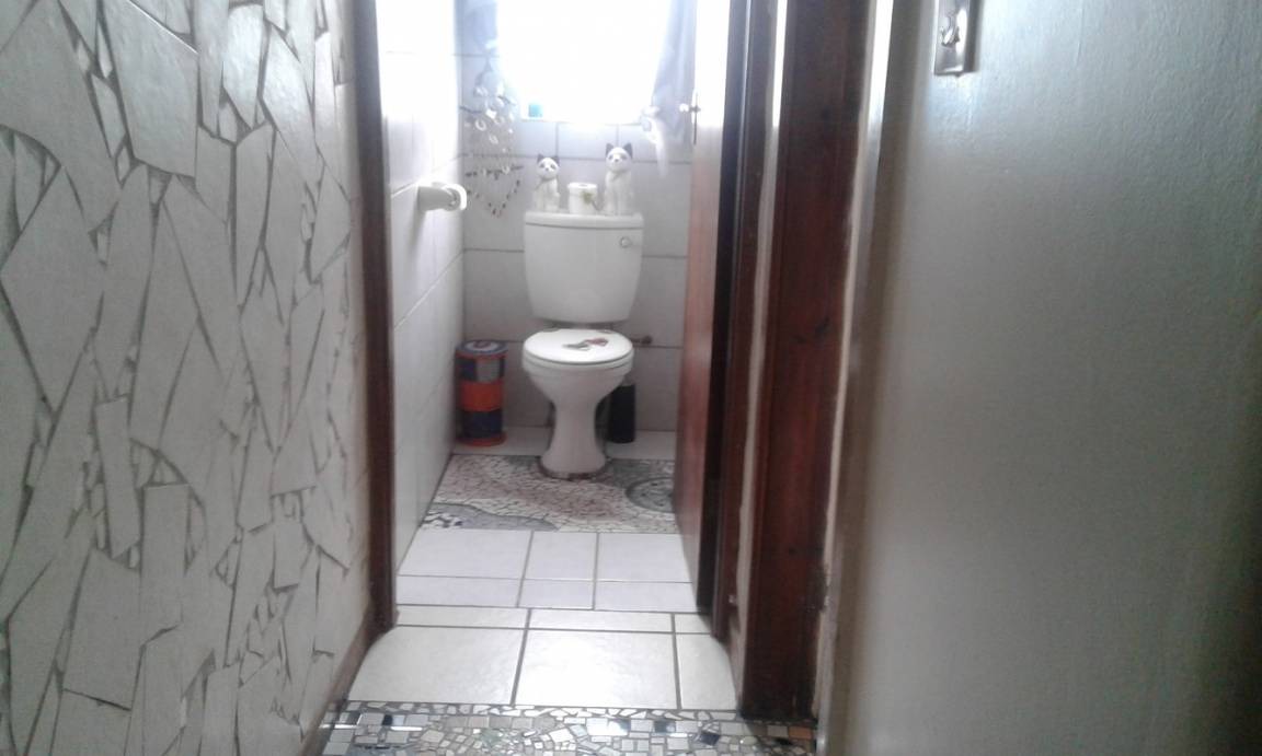 Photo of Bathroom in Umsobomvu