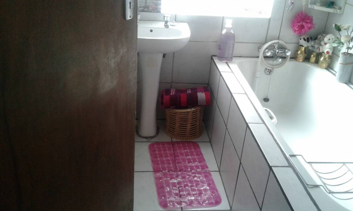 Photo of Bathroom in Umsobomvu
