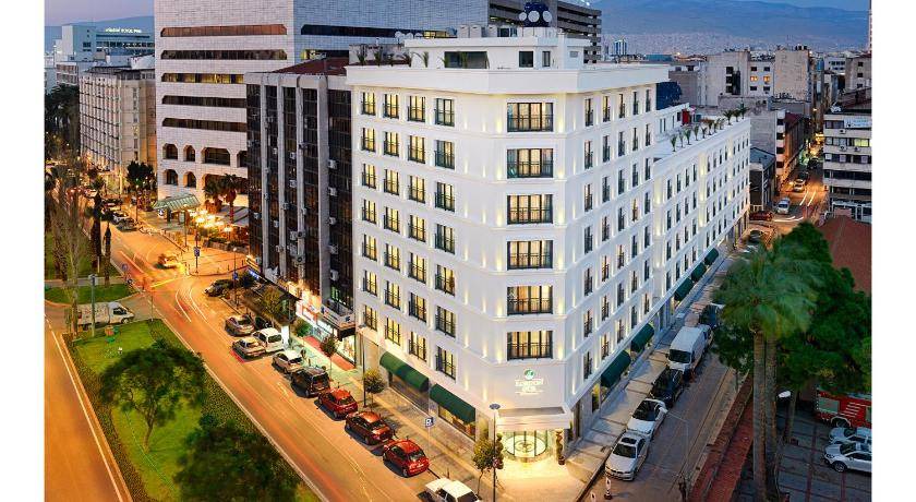 Photo of Buildings in Izmir City Centre