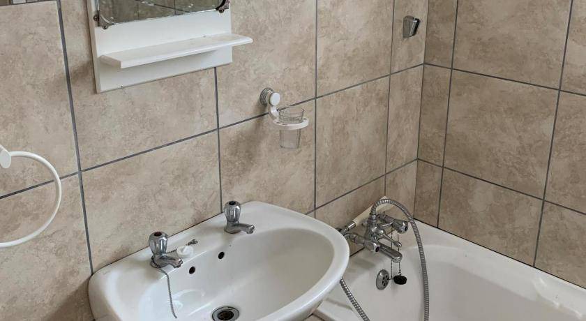 Photo of Bathroom in George