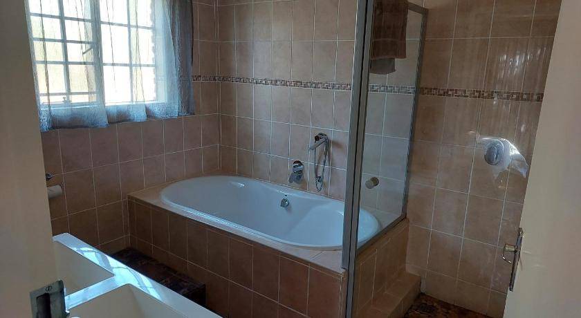Photo of Bathroom in Vaalwater