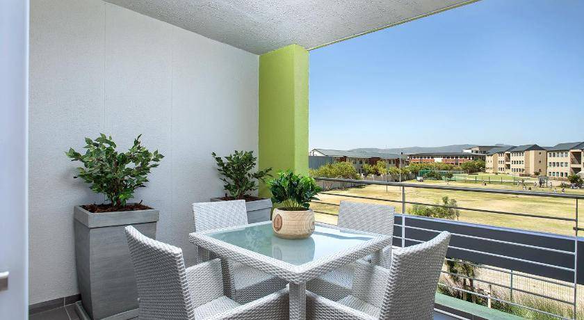 Photo of Patio Balcony in Century City