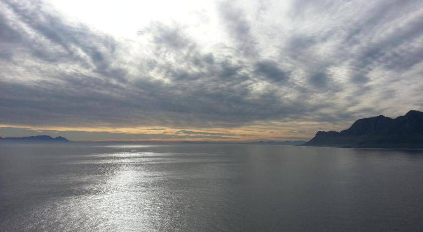 Photo of Others in Gordons Bay Central
