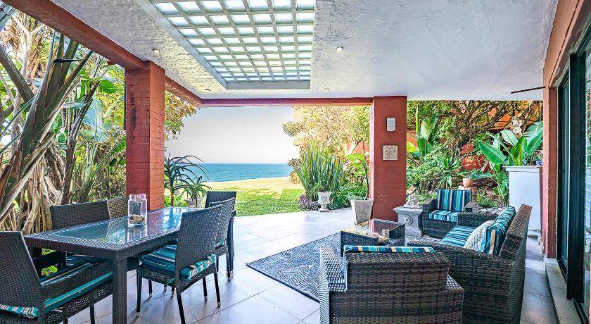 Photo of Patio Balcony in Sheffield Beach