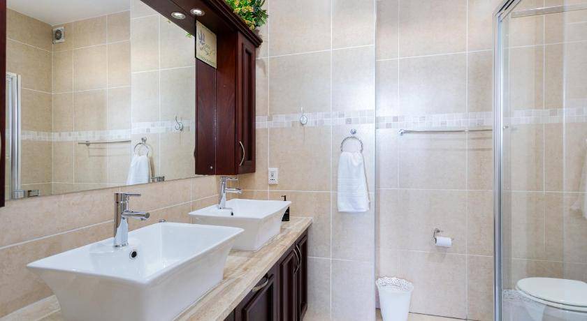 Photo of Bathroom in Margate Beach