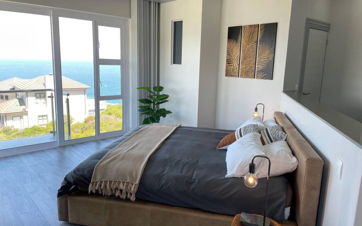 Photo of Bedroom in Pinnacle Point