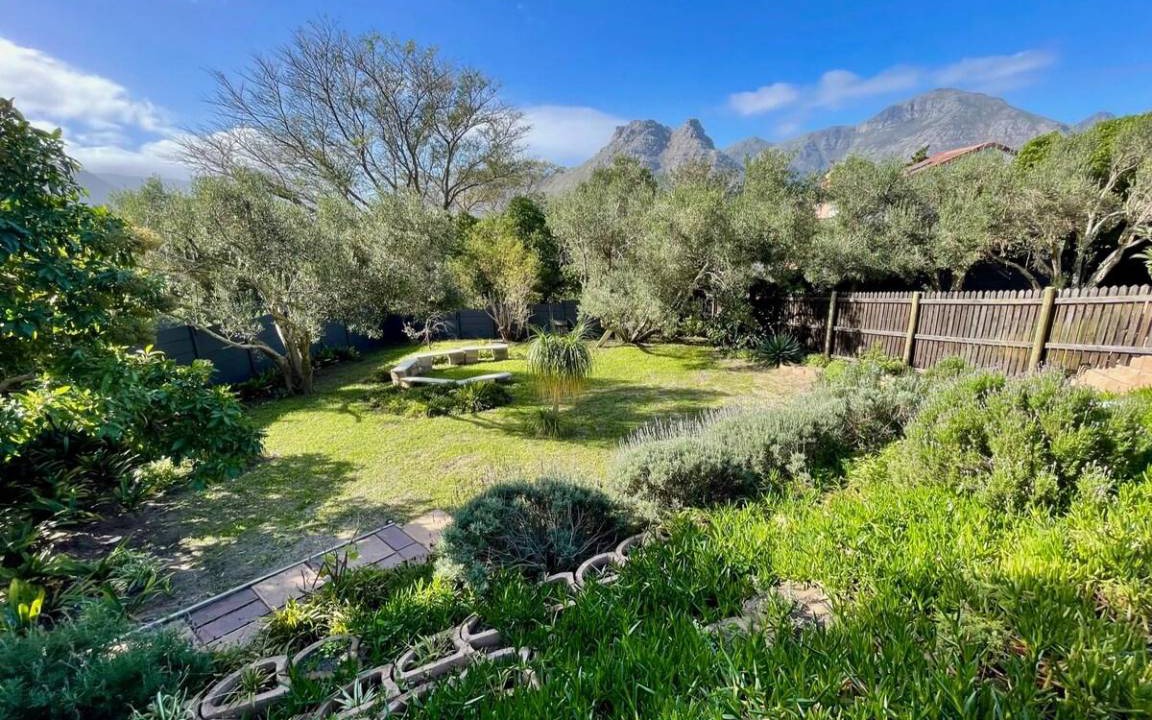 Photo of Others in Helgarda Estate