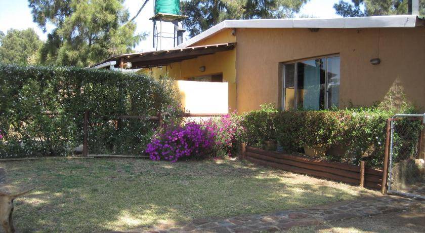Photo of Buildings in Magaliesberg