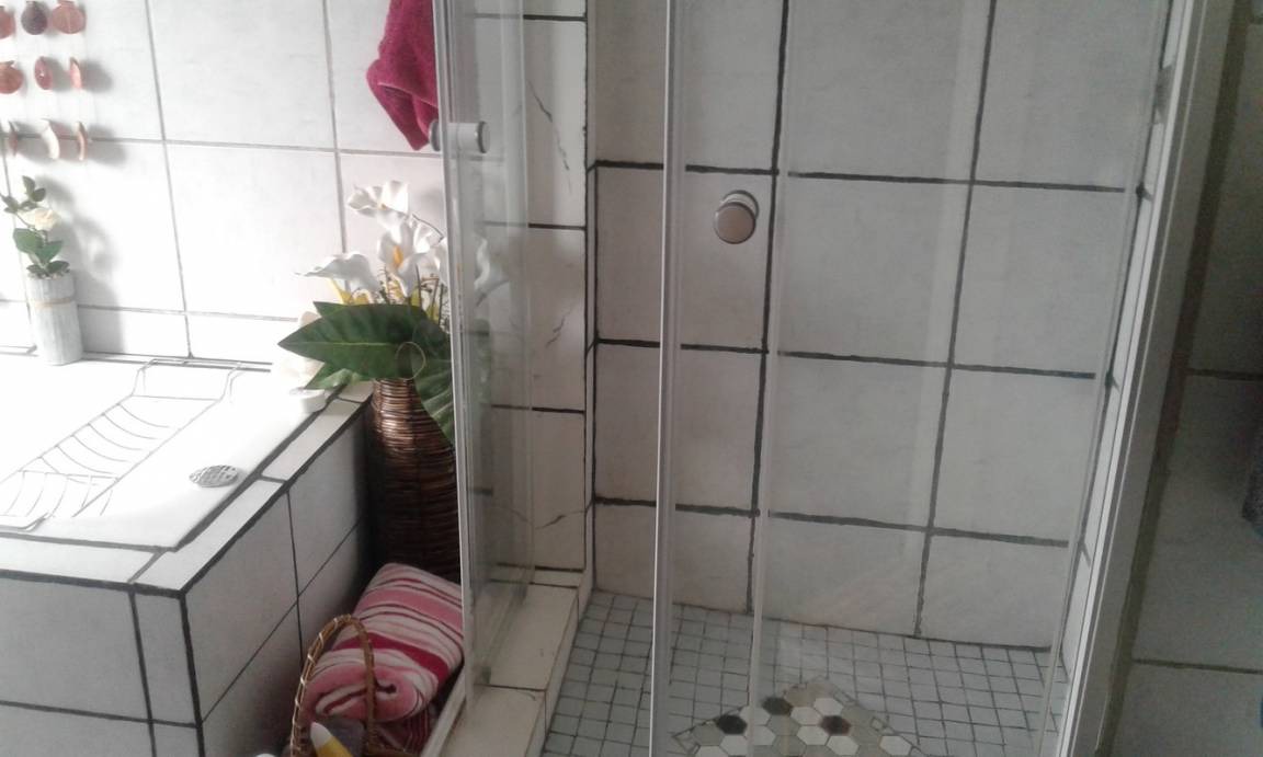 Photo of Bathroom in Umsobomvu