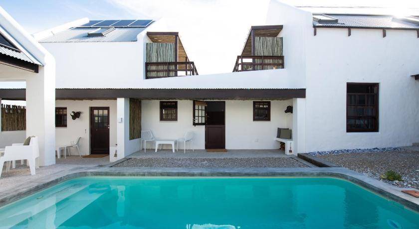 Photo of Others in Paternoster