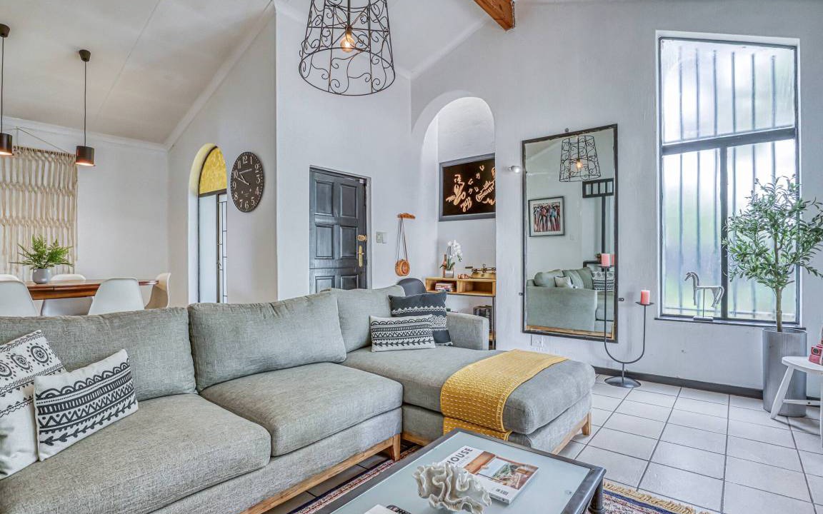 Photo of Livingroom in The Reeds