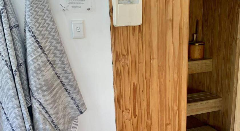Photo of Bathroom in Greater Johannesburg Metropolitan Area