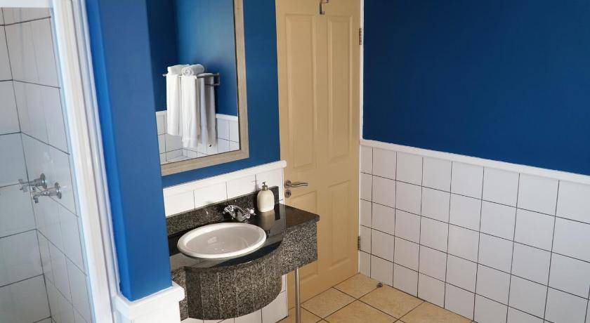 Photo of Bathroom in Pinnacle Point