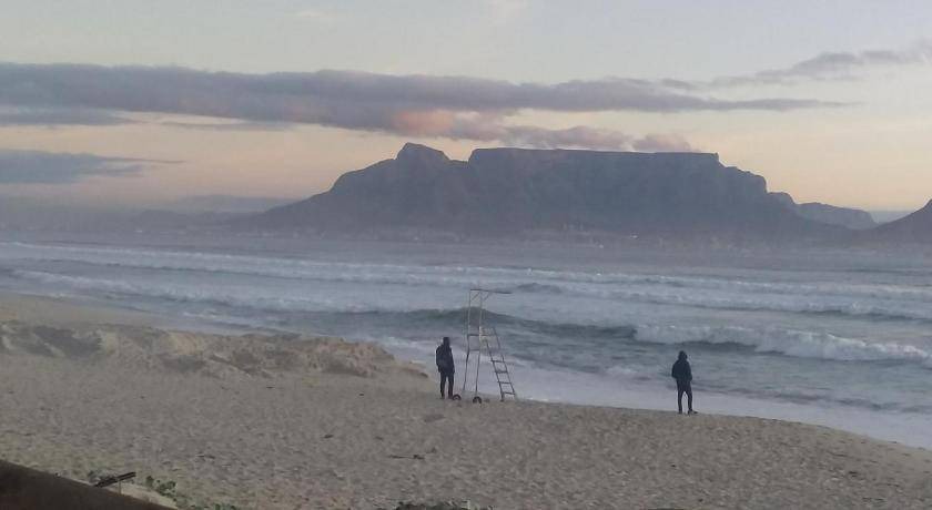 Photo of Others in Bloubergstrand