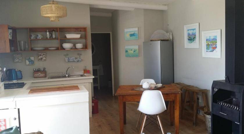 Photo of Others in Paternoster