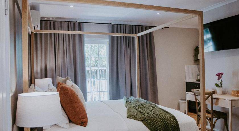 Photo of Bedroom in Berea