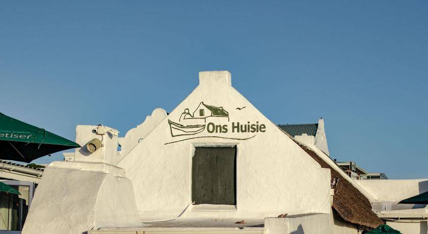 Photo of Others in Bloubergstrand