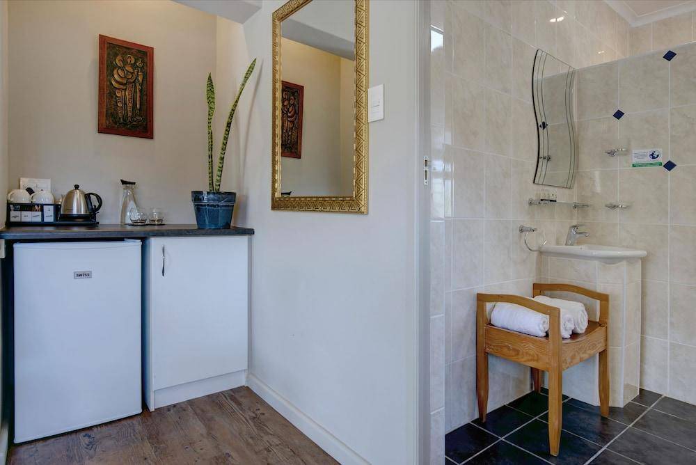 Photo of Bathroom in George