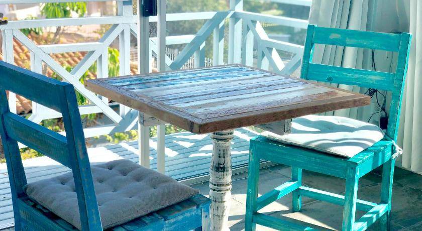 Photo of Patio Balcony in West Beach