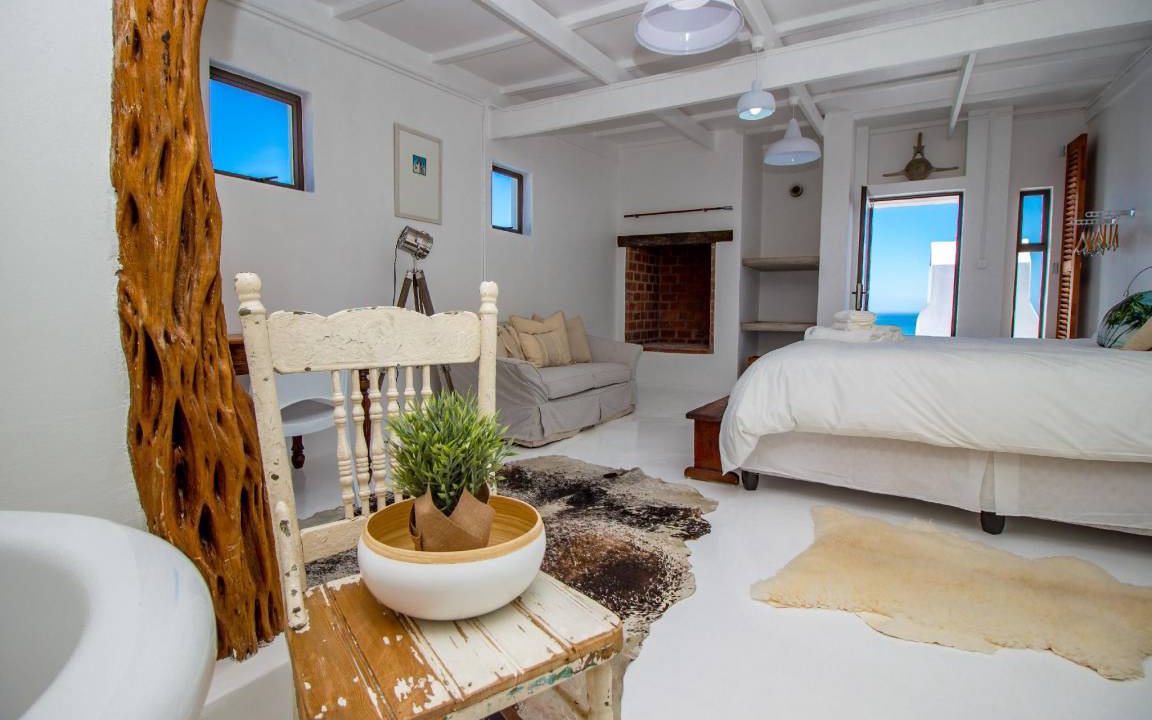 Photo of Others in Paternoster