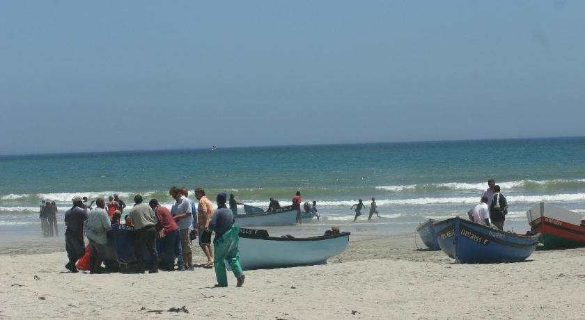 Photo of Others in Paternoster