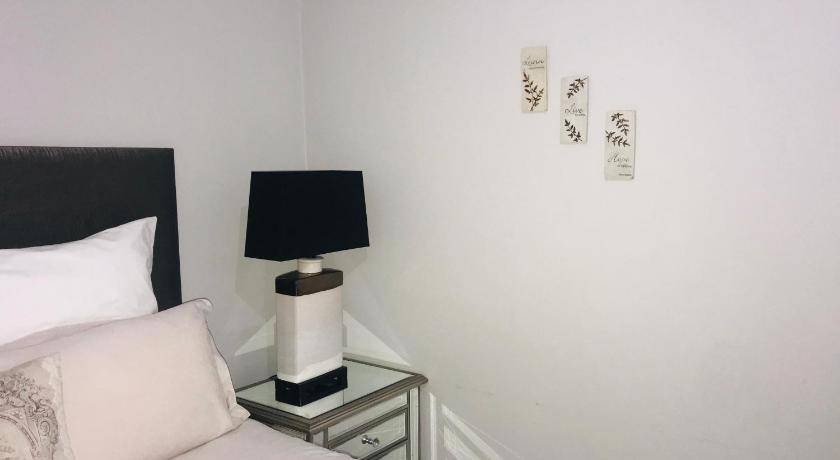 Photo of Bedroom in Berea