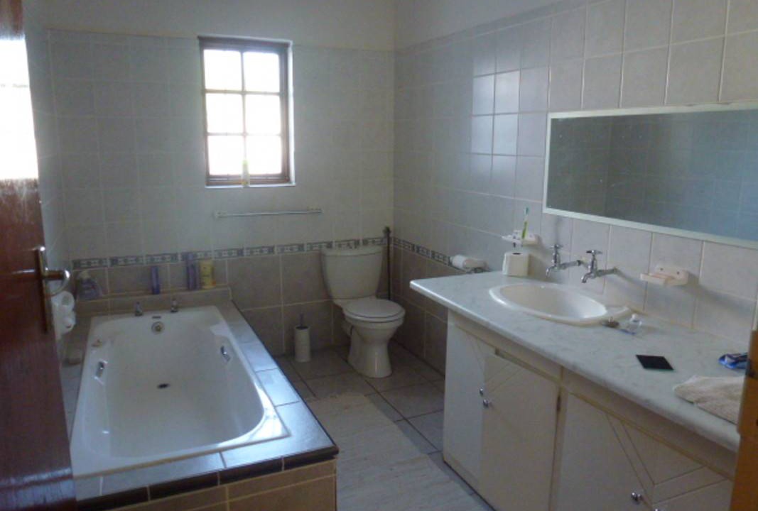 Photo of Bathroom in Jeffreys Bay