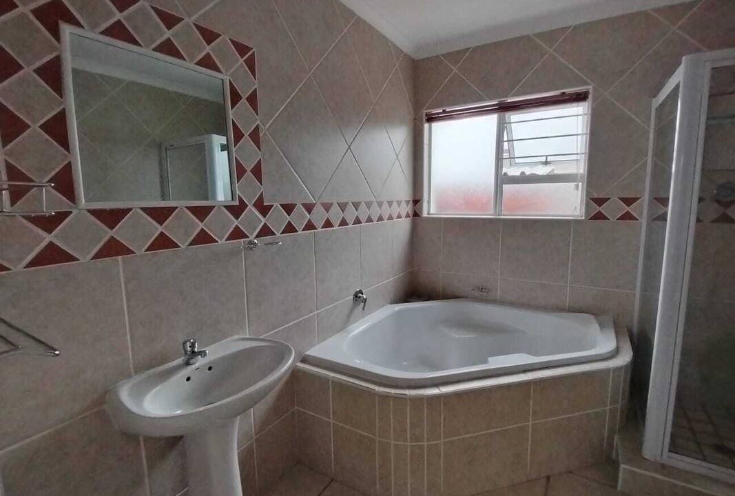 Photo of Bathroom in Parklands