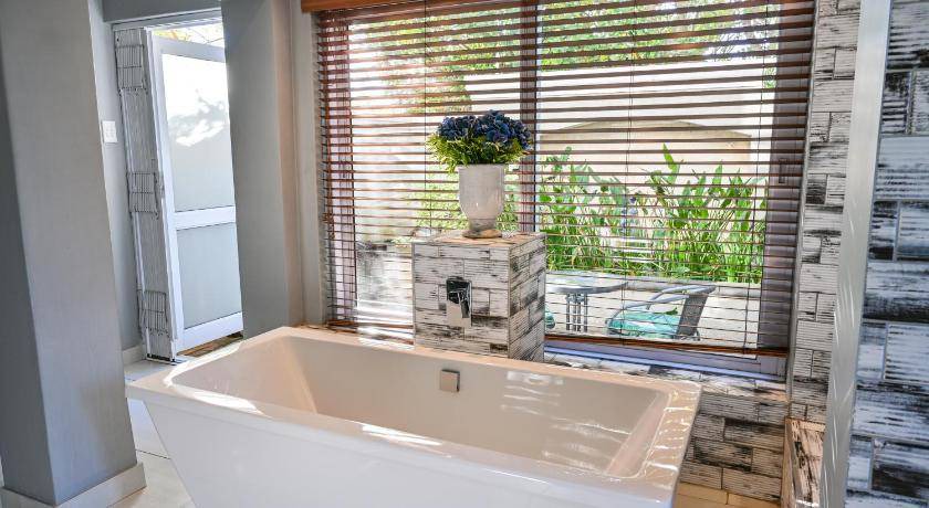 Photo of Bathroom in Humewood