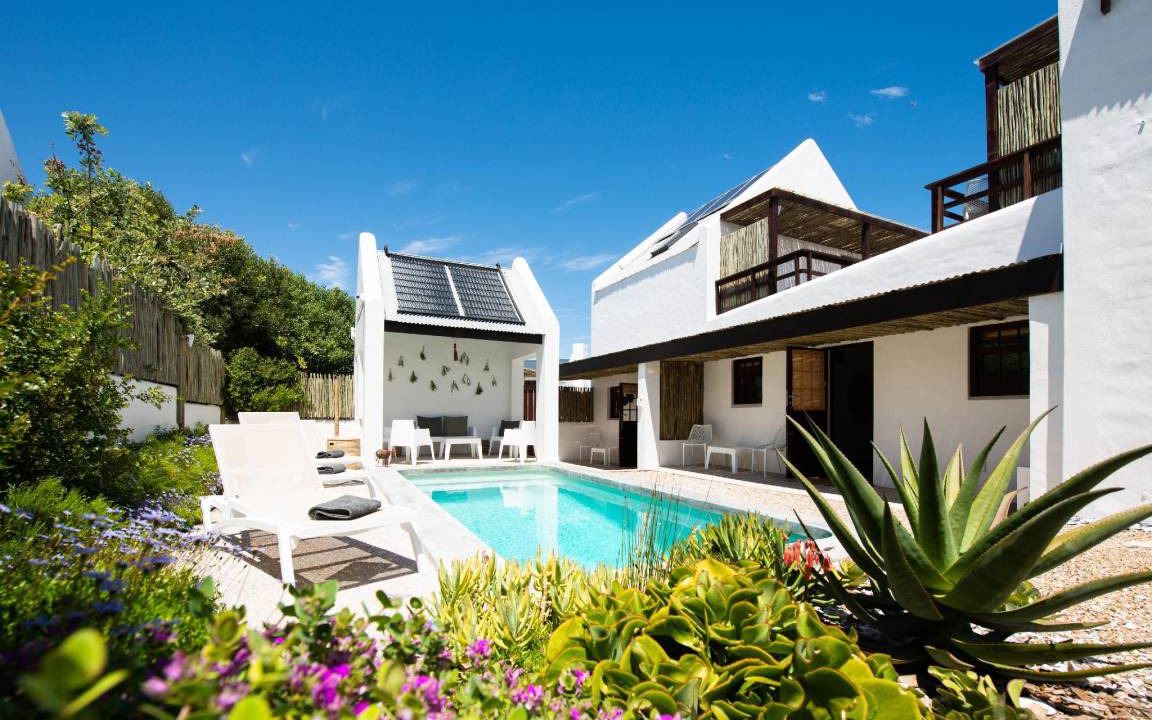 Photo of Others in Paternoster