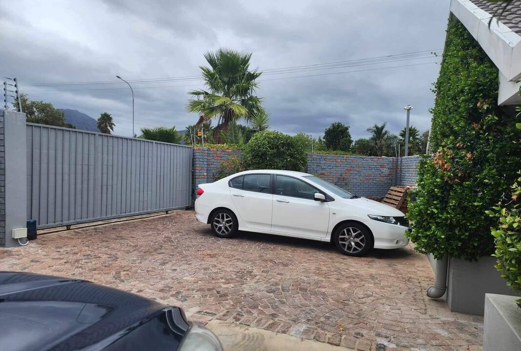 Photo of Others in Paarl