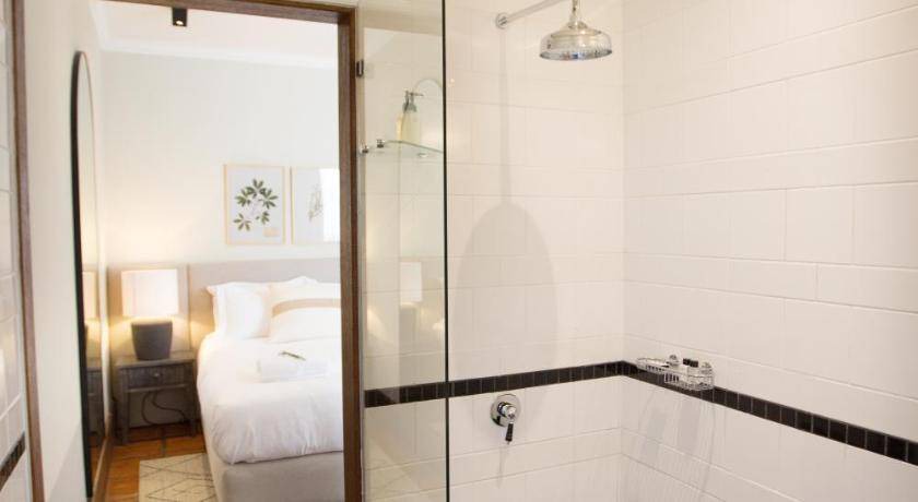 Photo of Bathroom in Worcester Central