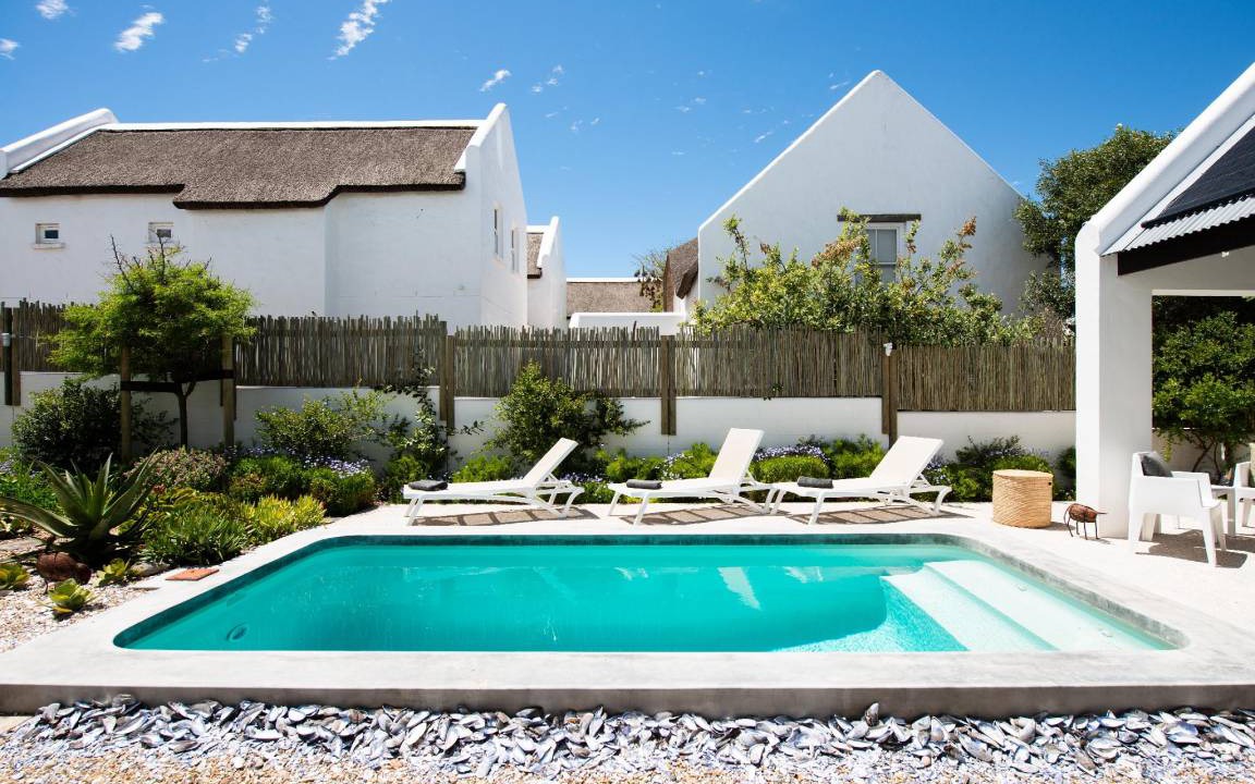 Photo of Others in Paternoster