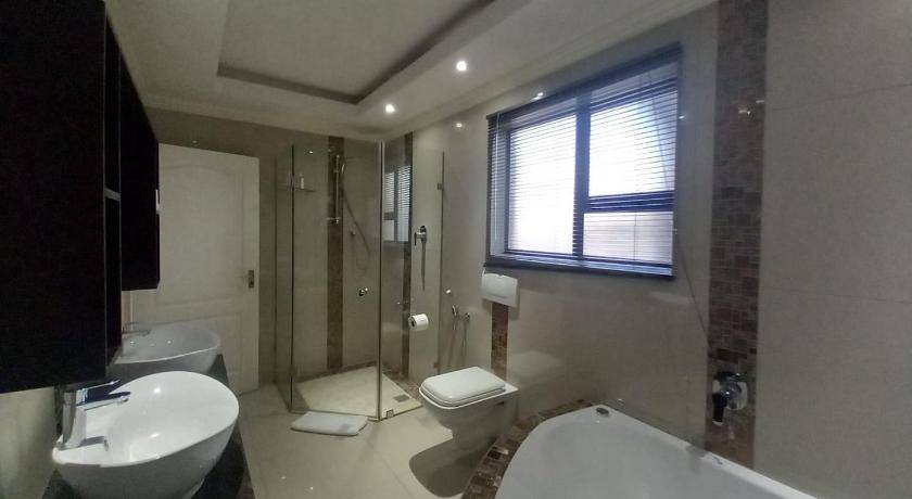 Photo of Bathroom in Strand