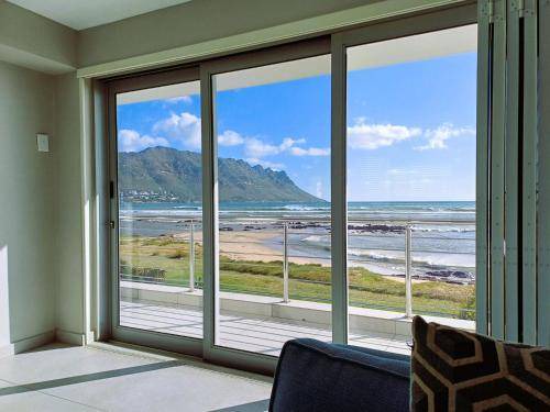 Photo of Others in Gordons Bay Central