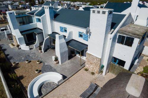 Photo of Others in Paternoster