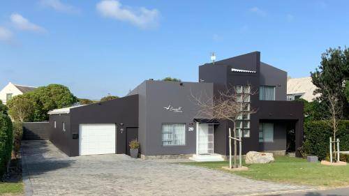 Photo of Buildings in Sandbaai