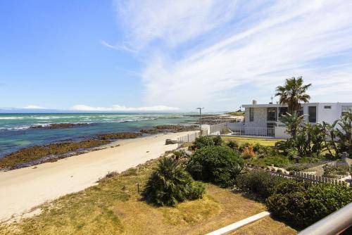 Photo of Others in Gordons Bay Central